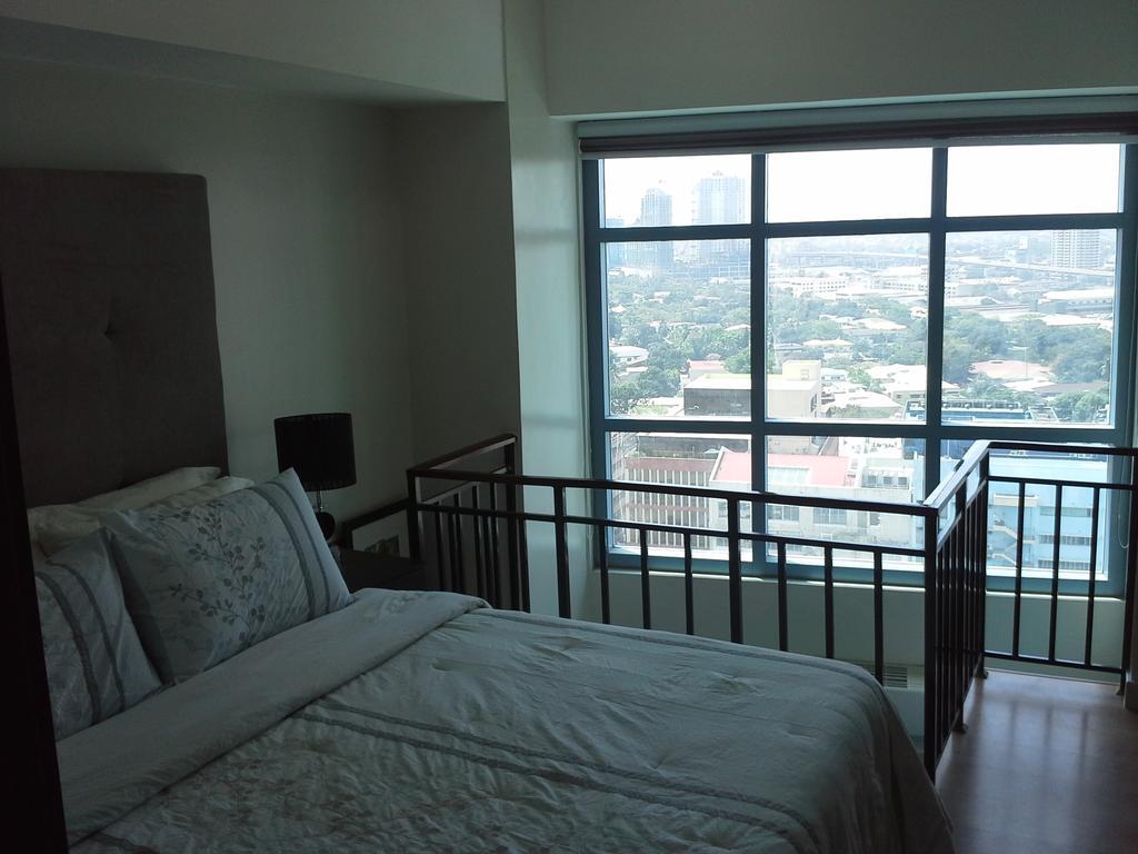 Апартаменти Eton Parkview Makati City Екстер'єр фото